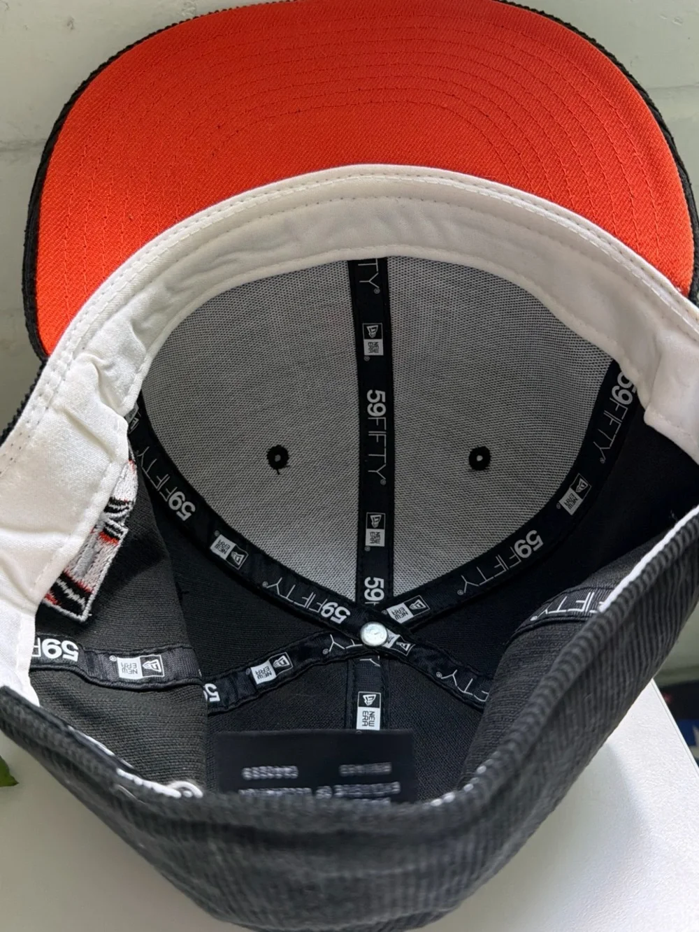Cincinnati Bengals Black Corduroy Cap with Orange Tiger Patch fitted 7.5